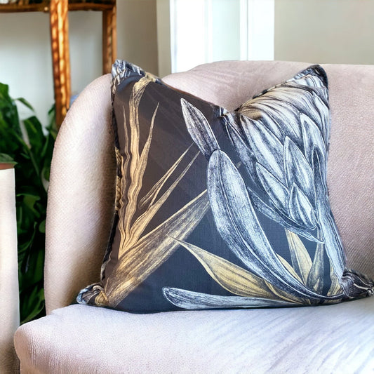 Cushion Cover Vintage Protea Dark